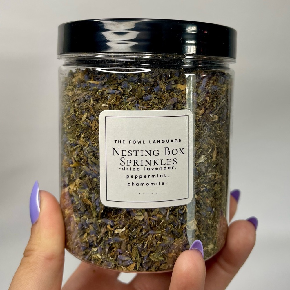 Nesting Box Sprinkles for Chickens & Fowl